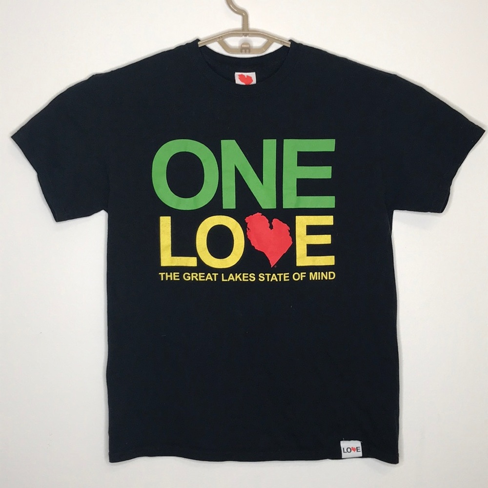 One Love short sleeve shirt